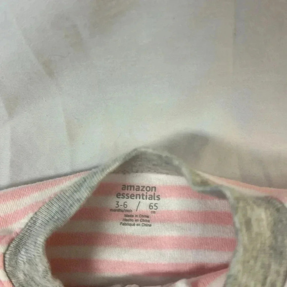 Amazon Essentials - long sleeve footed sleeper. Size 3-6 months - Picture 2 of 4